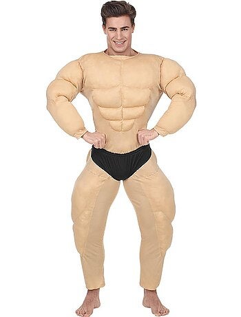 Fantasia de fisiculturista musculoso com shorts