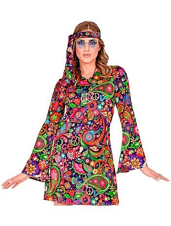 Fantasia de hippie com vestido psicodélico