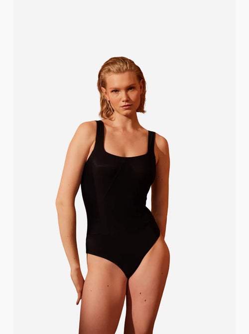 Fato de banho feminino basic com corset penti - Kiabi Fato de banho feminino basic com corset penti - Kiabi