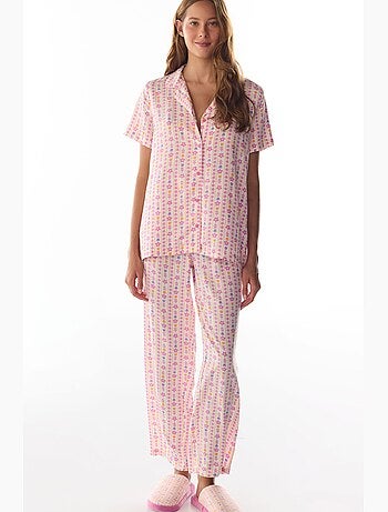 Flora conjunto de pijama com camisa e calça estampado floral, manga curta penti