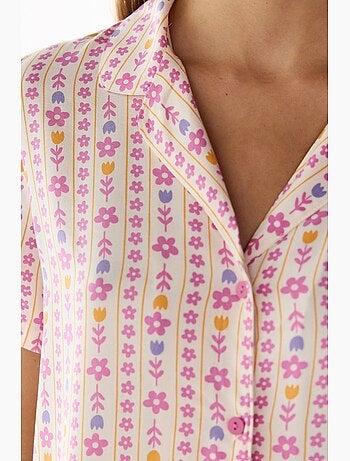 Flora conjunto de pijama com camisa e calça estampado floral, manga curta penti