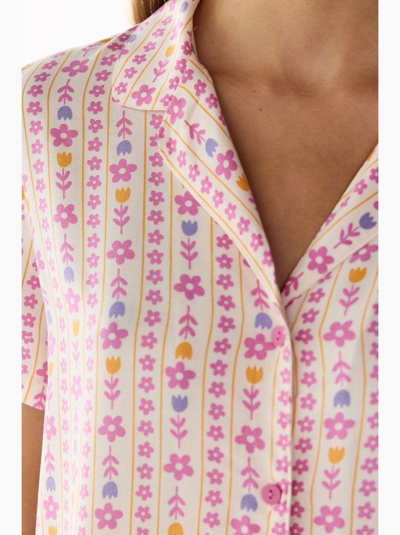 Flora conjunto de pijama com camisa e calça estampado floral, manga curta penti Branco - Kiabi