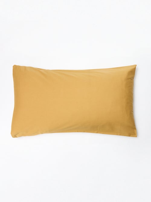 Fronha de almofada lisa - 50 x 80 cm aproximadamente - Kiabi Fronha de almofada lisa - 50 x 80 cm aproximadamente - Kiabi