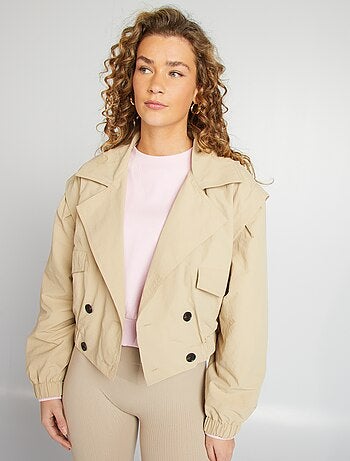 Gabardina curta - corte cropped