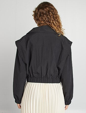 Gabardina curta - corte cropped