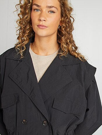 Gabardina curta - corte cropped