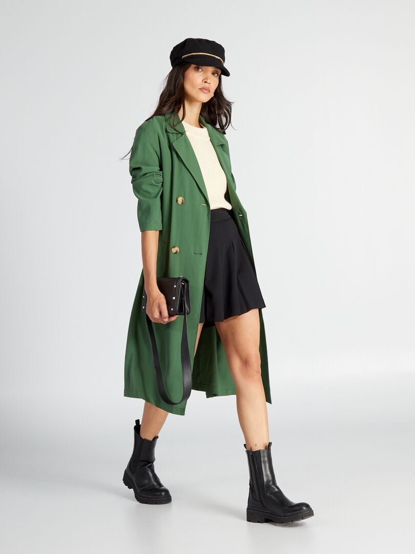Gabardina estilo capa verde