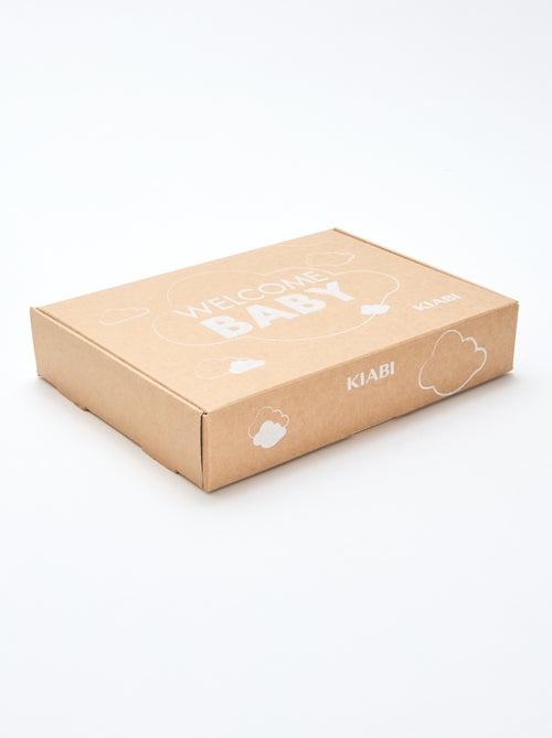 GIFTBOX body + calças + meias + gorro + babete - Kiabi