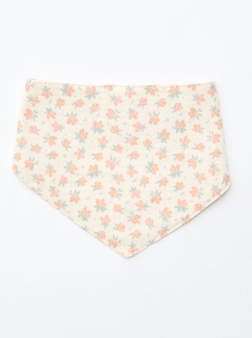 GIFTBOX body + calças + meias + gorro + babete - Kiabi