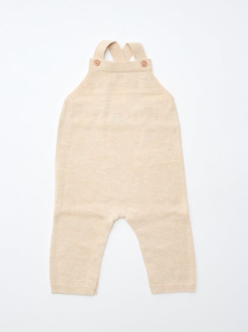 GIFTBOX jardineira comprida em tricô + body + fralda de musselina dupla + meias - Kiabi