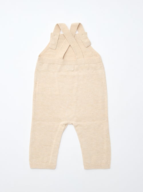 GIFTBOX jardineira comprida em tricô + body + fralda de musselina dupla + meias - Kiabi