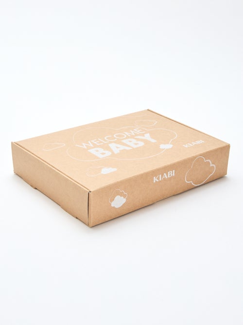 GIFTBOX jardineira comprida em tricô + body + fralda de musselina dupla + meias - Kiabi