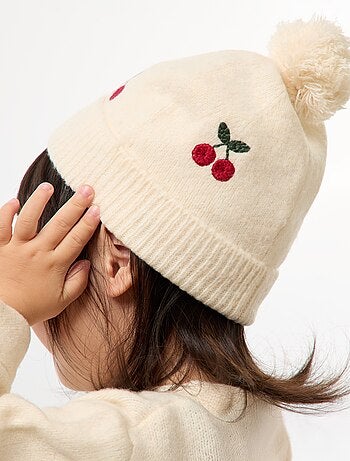 Gorro bordado em algodão