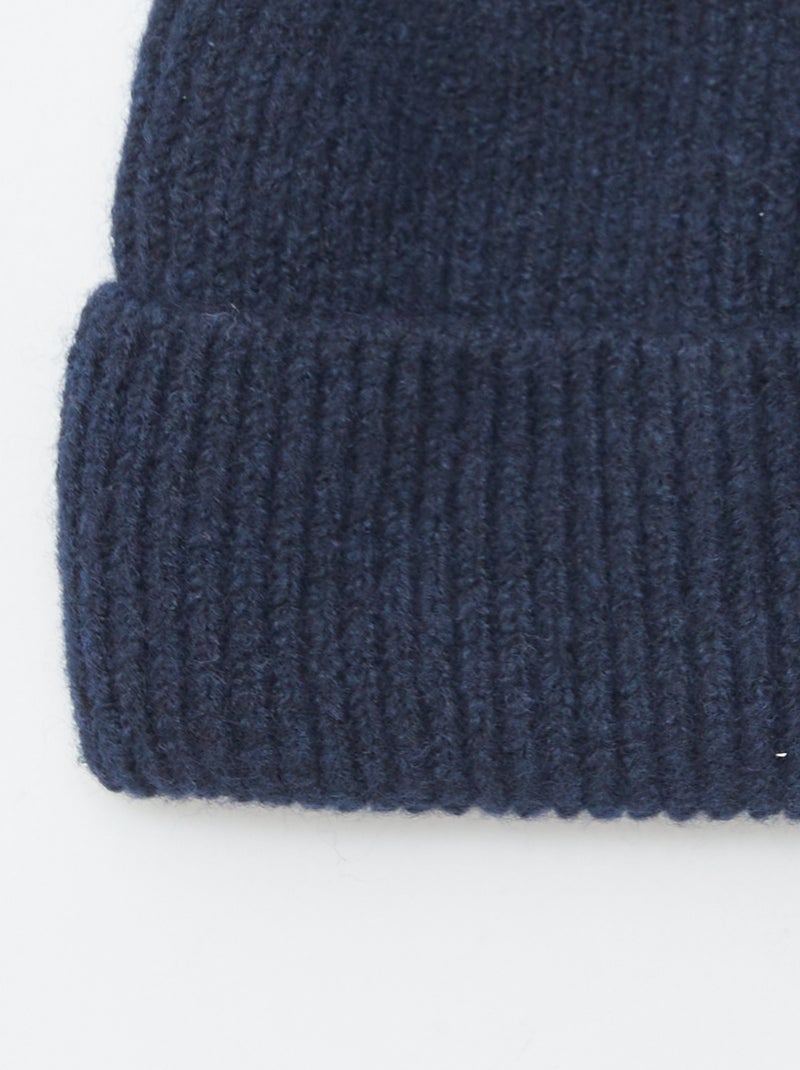 Gorro canelado com dobra Azul - Kiabi