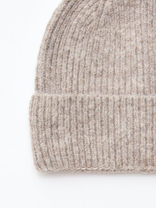 Gorro canelado com dobra - Kiabi