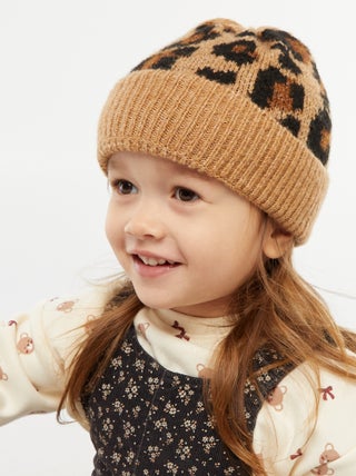 Gorro canelado com dobra