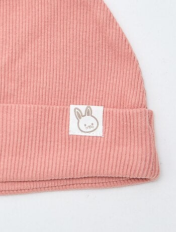 Gorro canelado com orelhas fantasia