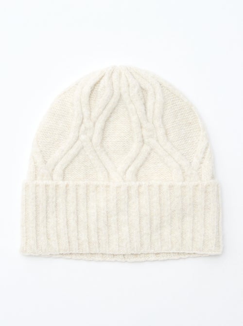 Gorro canelado e torcido liso - Kiabi