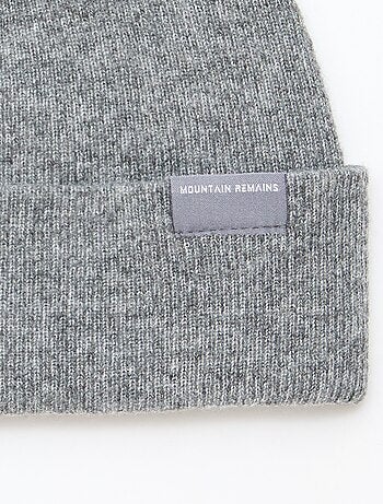 Gorro com dobra