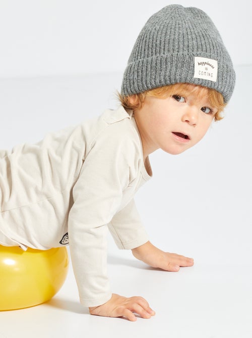 Gorro com dobra etiqueta - Kiabi