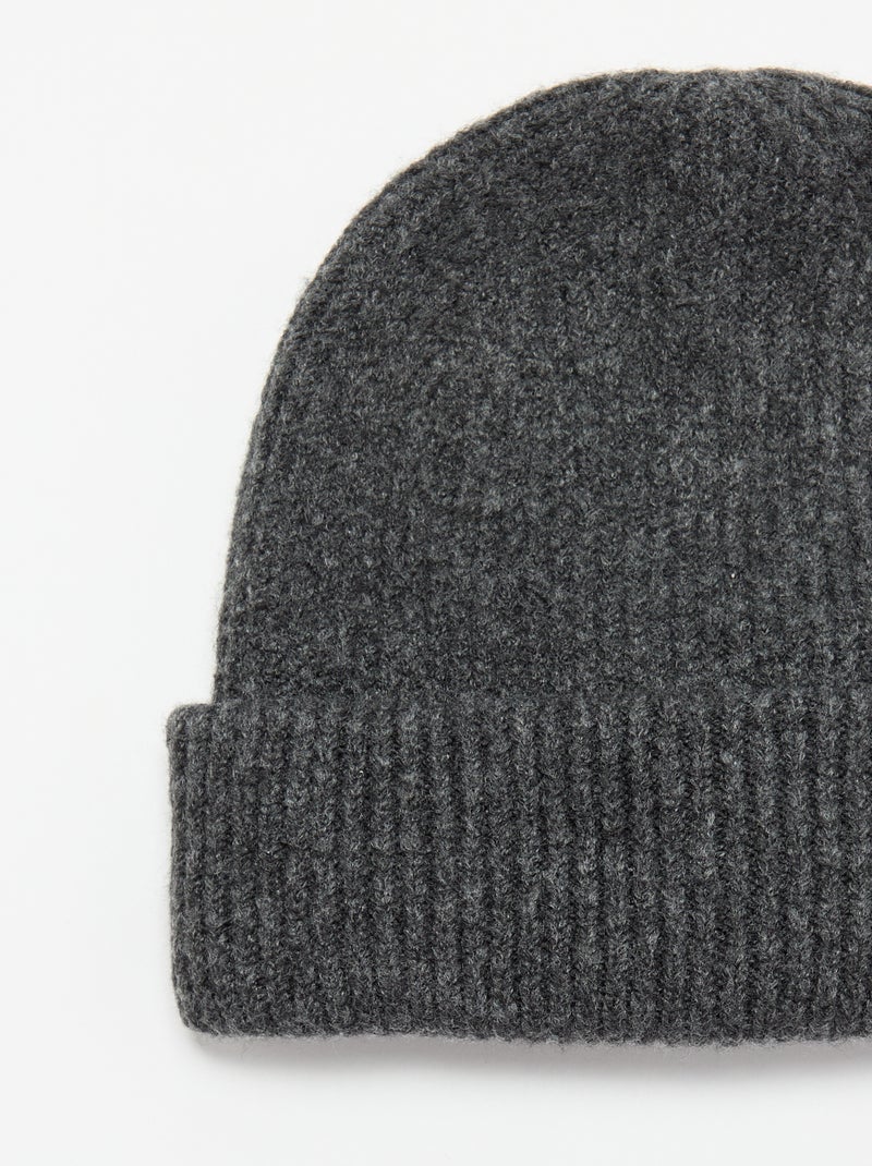 Gorro com dobra Preto - Kiabi