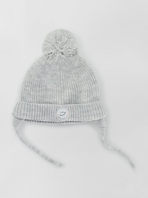 Gorro em tricô com pompom - Kiabi