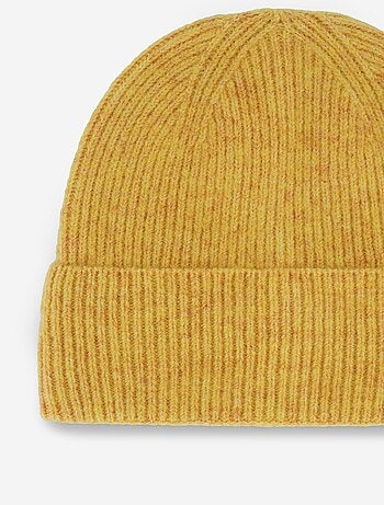 Gorro liso com dobra