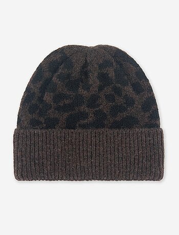 Gorro liso com dobra
