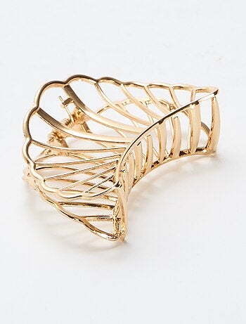 Grande pinça em forma de concha