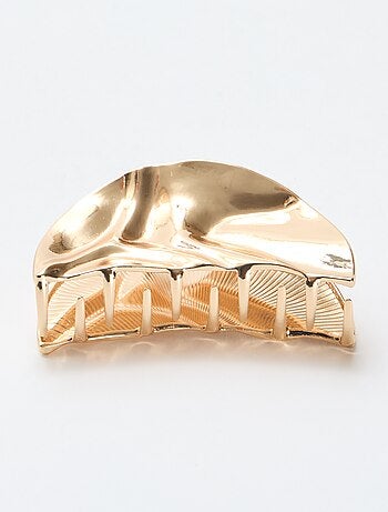 Grande pinça em forma de concha