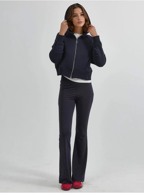 Hoodie com fecho de correr de corte relaxed hiccup - Kiabi Hoodie com fecho de correr de corte relaxed hiccup - Kiabi