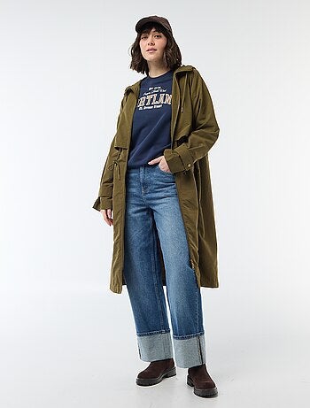 Impermeável com capuz