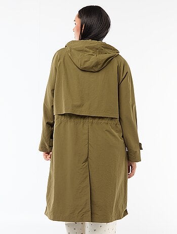 Impermeável com capuz