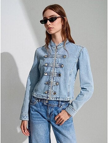 Jaqueta jeans cropped com gola mandarim dilvin