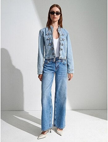 Jaqueta jeans cropped com gola mandarim dilvin