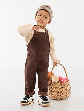 Jardineira comprida em sarja com bolso no peito