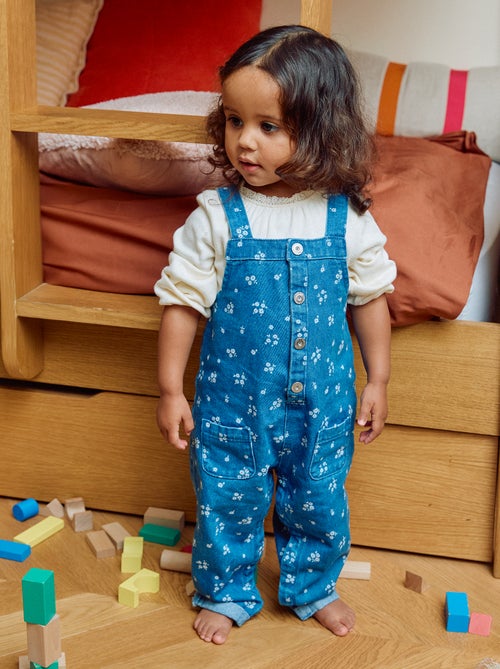 Jardineira de ganga com flores - Kiabi