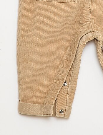 Jardineira de veludo cotelê