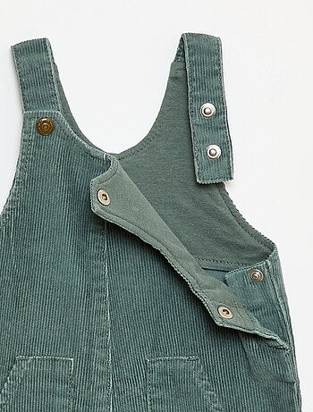 Jardineira de veludo cotelê