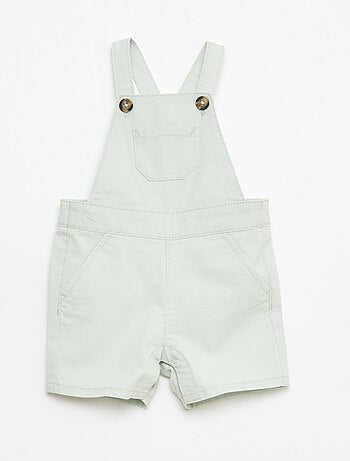 Jardineira leve com alças ajustáveis