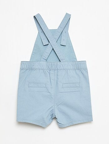 Jardineira leve com alças ajustáveis