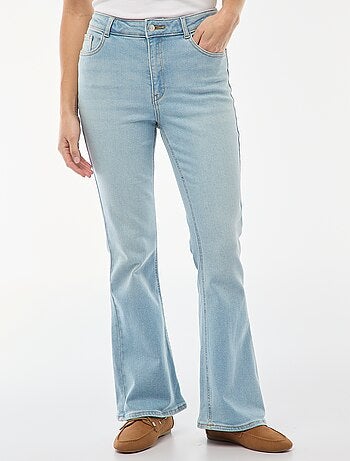 Jean cintura subida corte flare/bootcut - C34