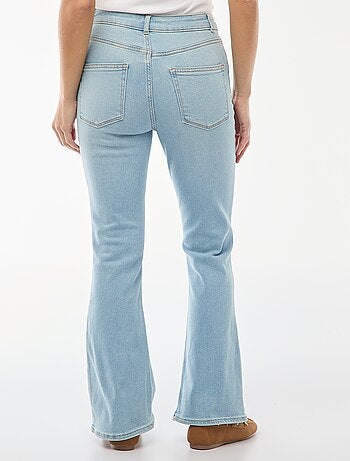 Jean cintura subida corte flare/bootcut - C34