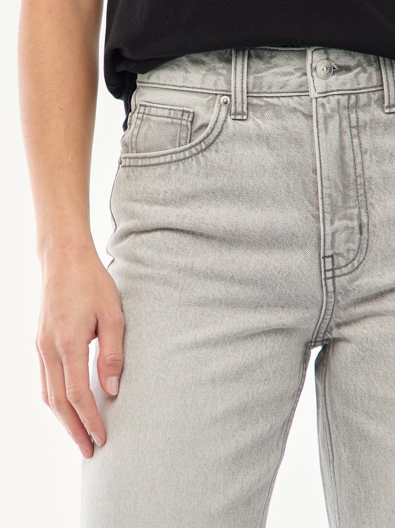 Jean cintura subida corte flare/bootcut Cinza - Kiabi