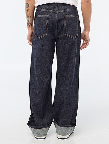 Jean regular base com dobra - L32