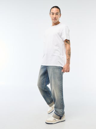 Jean regular base com dobra - L32