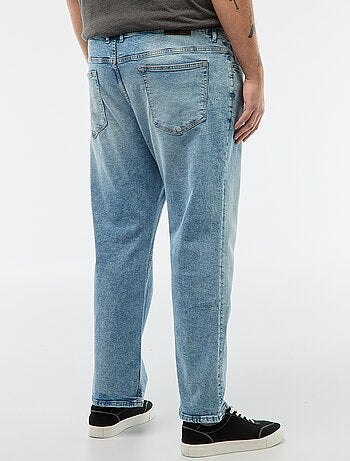 Jean regular / corte reto com 5 bolsos