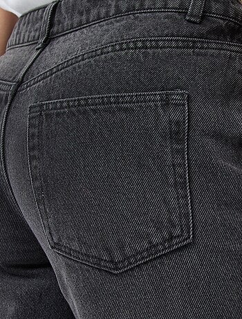 Jean reto corte regular em algodão - L28