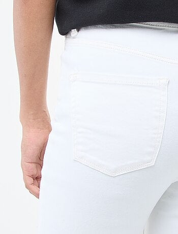 Jean super skinny cintura muito subida - C34