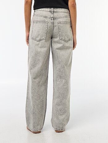 Jeans baggy com faixas prateadas